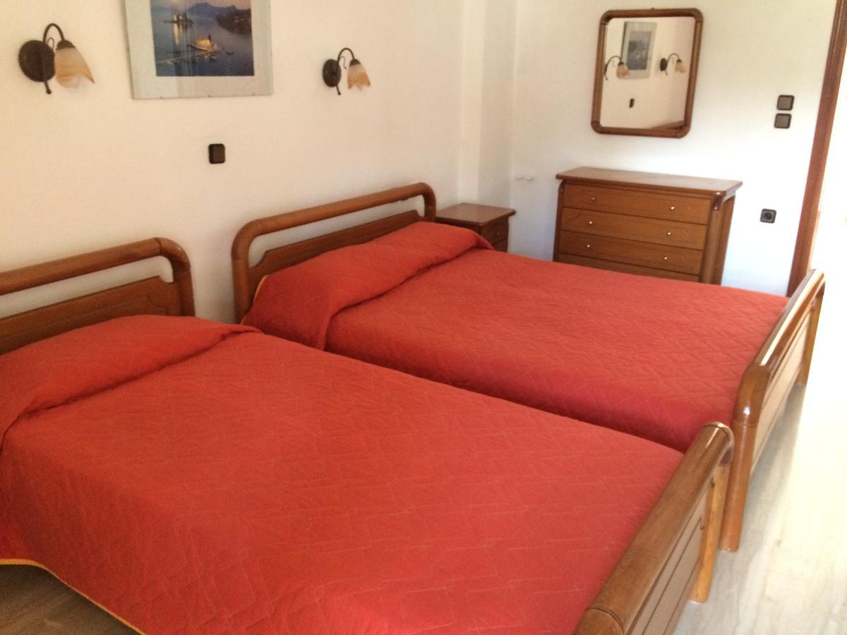 Regina Nina Hotel Vasilátika Buitenkant foto